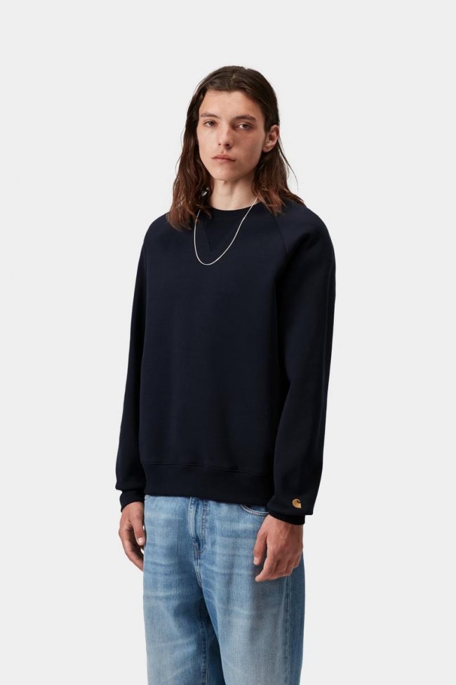 Carhartt Chase Sweatshirt - Dark Navy / Gold Carhartt Chase Sweatshirt - Dark Navy / Gold